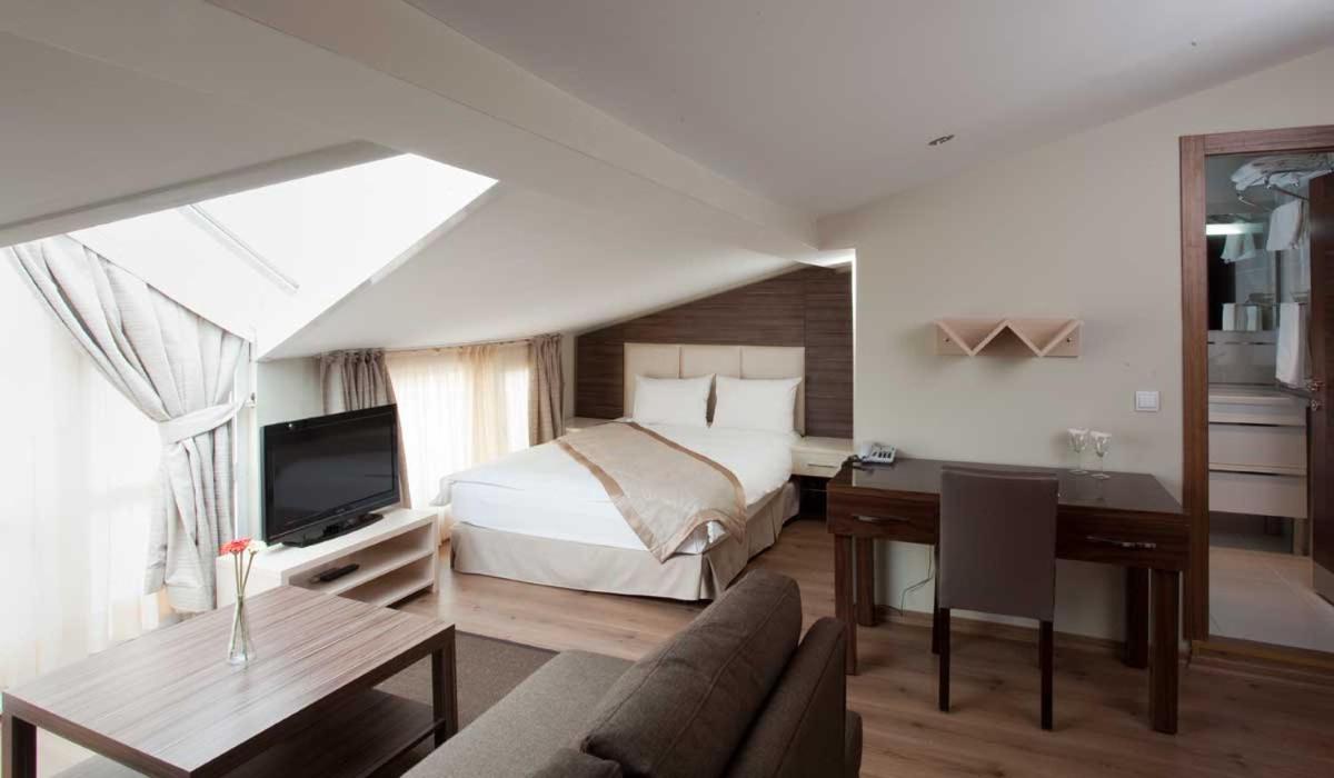 Derpa Suite Hotel Stambuł Zewnętrze zdjęcie