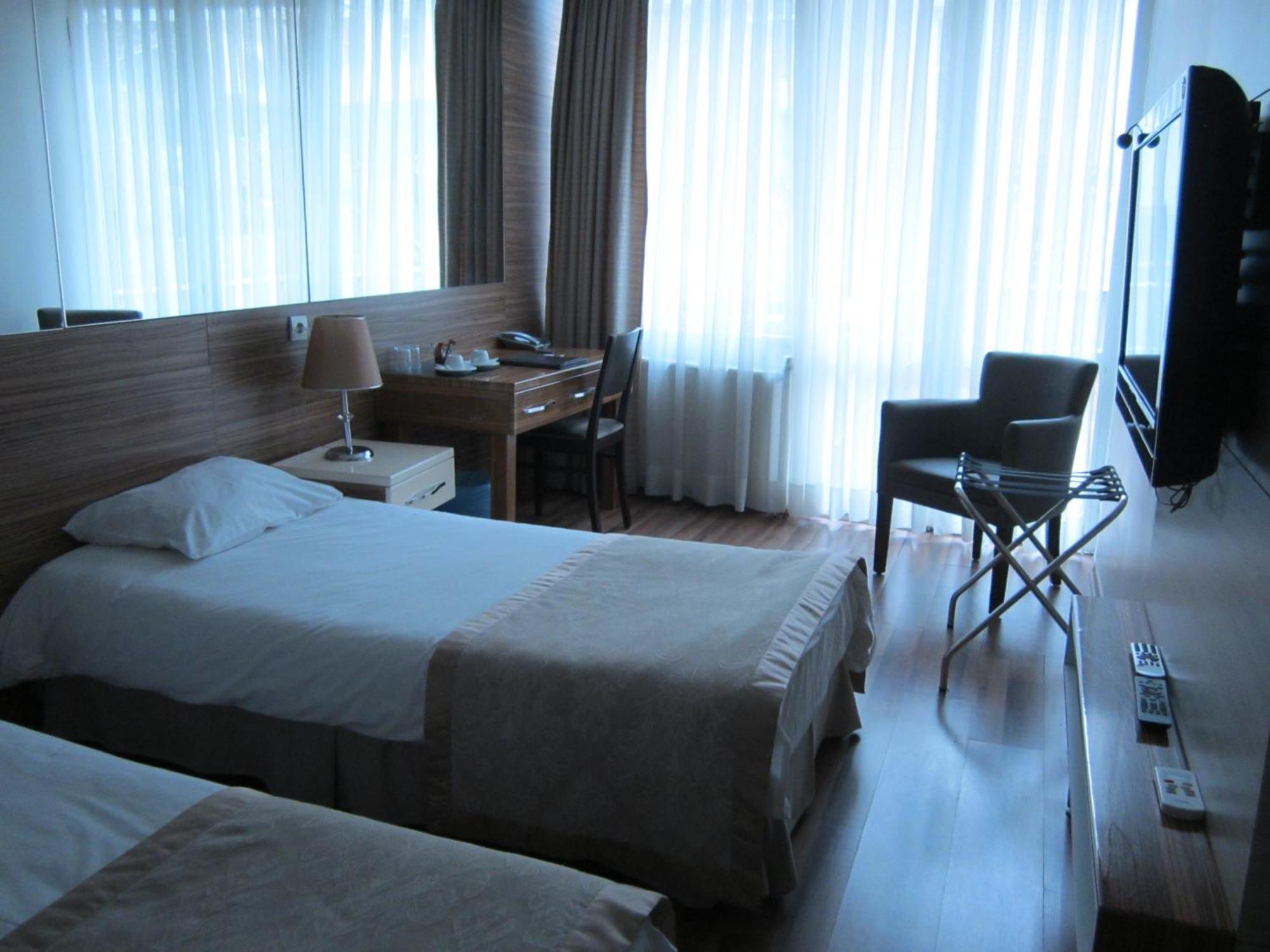 Derpa Suite Hotel Stambuł Zewnętrze zdjęcie